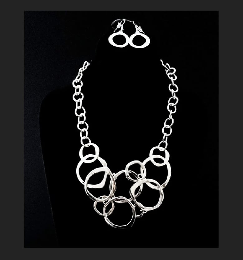 Image of Silver Multi  Circle Necklace Set