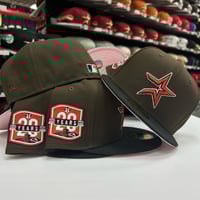 Image 1 of New Era 59Fifty Walnut Black Brick Pinky 20yrs