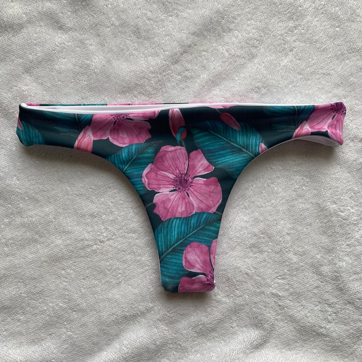Image of SAMPLE LULU BOTTOMS : TROPICAL BLOOM X WHITE 