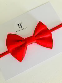 Red tux bow 