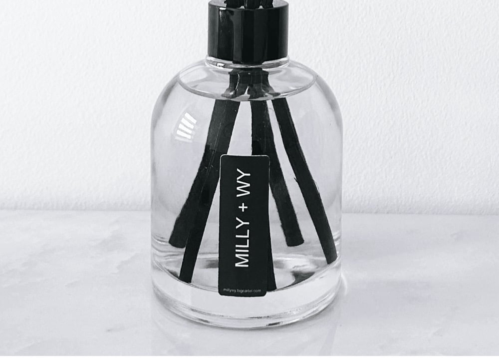 Image of Luna Luxury Reed Diffuser