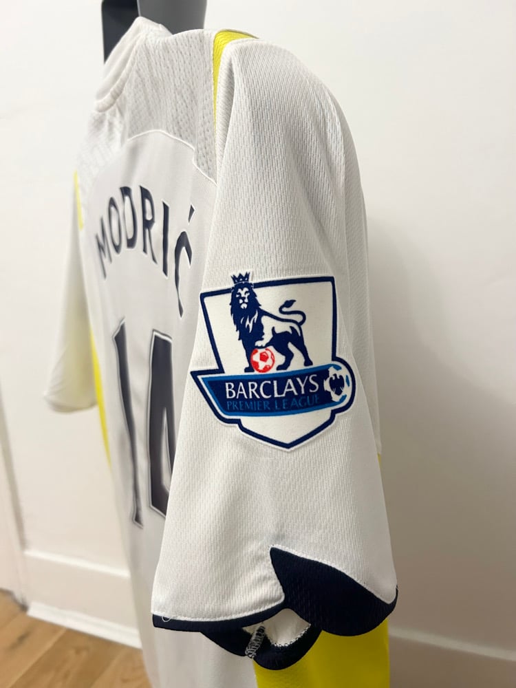 Image of Tottenham Hotspur “MODRIĆ 14” 2009/10 Home Shirt + PL patches (M)