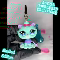 Image 3 of Kitty LPS Clip