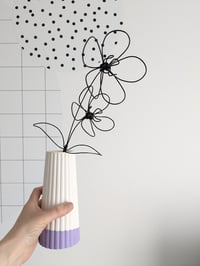 Image 1 of Grand vase fond violet