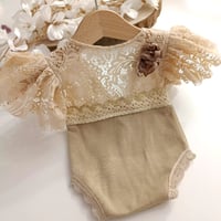 Image 1 of Girls bodysuit Felice | 0-3 months | beige | flowers 