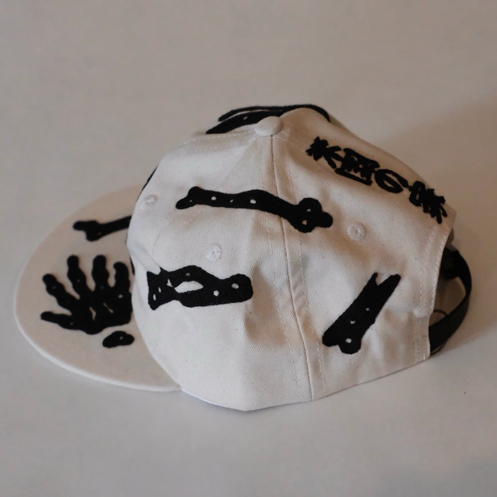 Image of Skull Hat White 