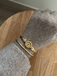 Image 4 of RARE Vintage CROTON 18K Gold Dainty Ladies Watch- New in Box ⚜️