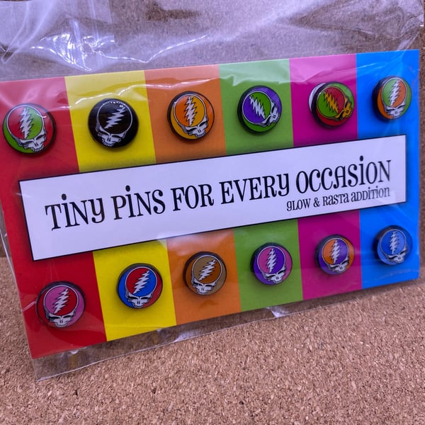 Image of Tiny pin packs