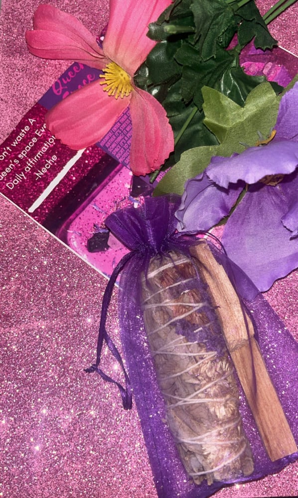 Image of Spring Equinox cleaning (bundle) clear quartz healing stone! Including 🌸🌺🌷💜 NEW!