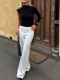 Image 5 of CORA TOP - BLACK