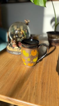 Image 4 of Pumpkin mug 04