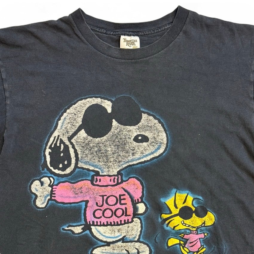 Image of 1990s Snoopy and Woodstock Shadow Graphic Tee (XL)