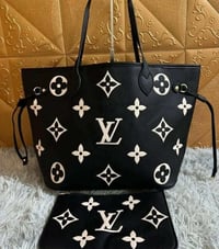 1:1 black 