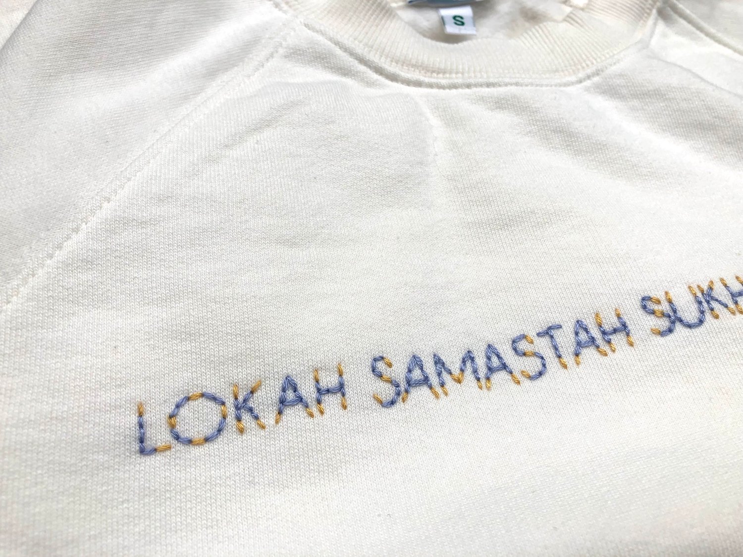 Image of LOKAH - Sweatshirt