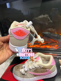 Image 3 of Pink GG Kid Shoes