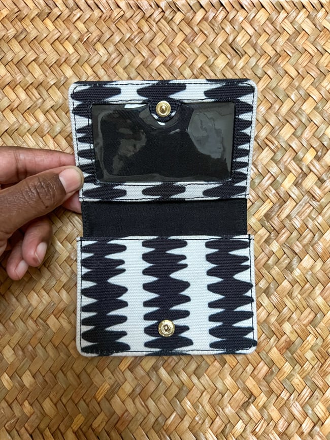  •Owó• Accordion Wallet : (various printed canvas) 