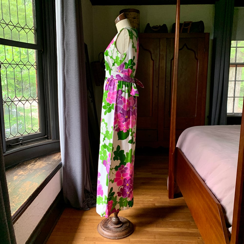 Malia Hawaiian Floral Dress Medium