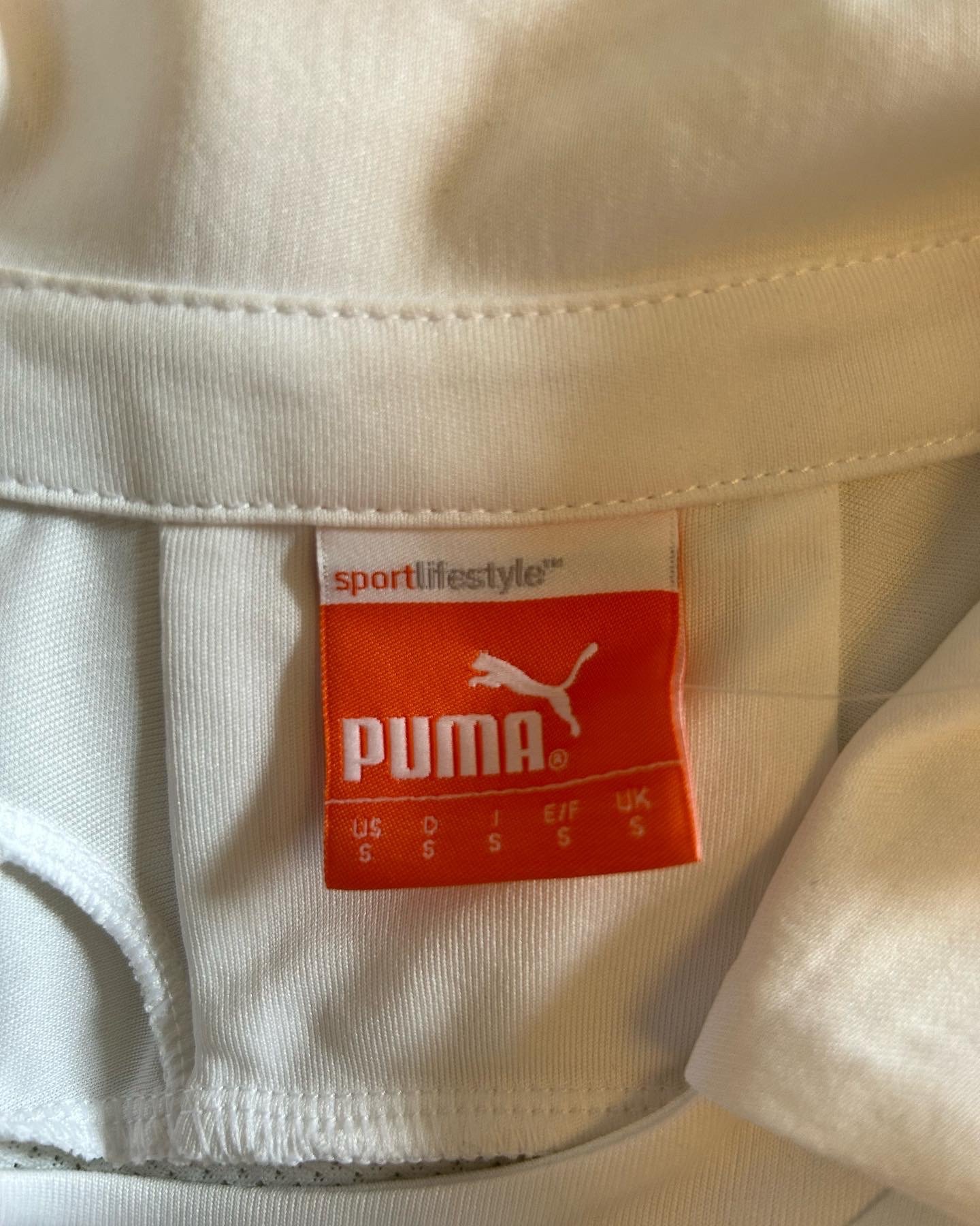 Image of BRAND NEW Tottenham “MODRIC 14” 2011/12 Home Shirt + PL patches  (S)