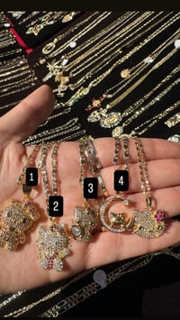 Hello kittyy necklace 