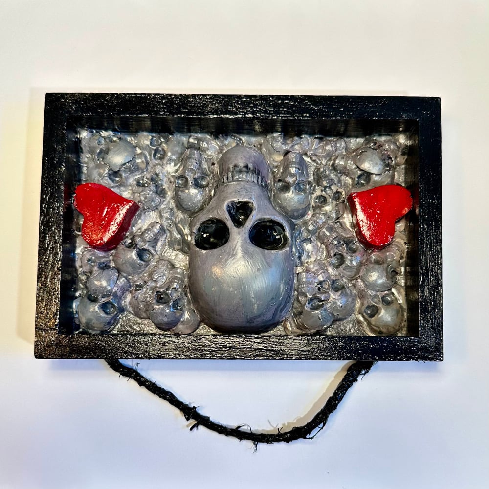 Skulls and Hearts-Gray