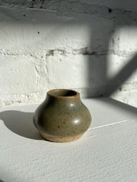Sam Hewitt / Mini Vase (sage)	