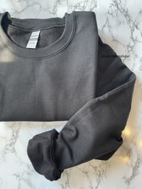 (KEYWORD DESIGN) BLACK CREWNECK 