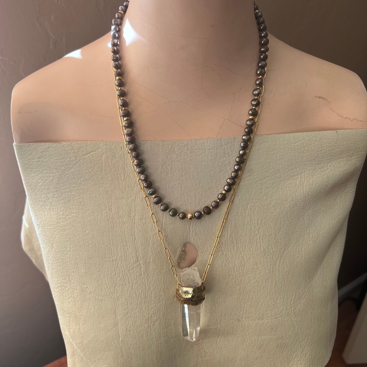 CLASSIC STRAND -eggplant pearls