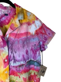 Image 9 of ♻️ UPCYCLED S Linen Blend Resort Shirt in Bright Agate Ice Dye