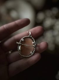 Image 4 of Magnifique camée scènette, monture en argent broche et pendentif, 19eme siècle