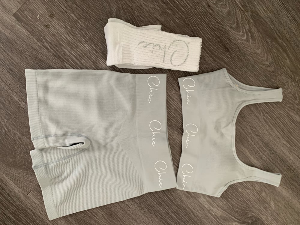 Image of Gray 2 Piece athletic set 