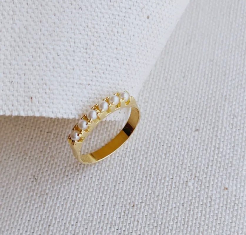 Image of Dainty Pearl Ring 