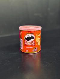 Image 4 of Pringles