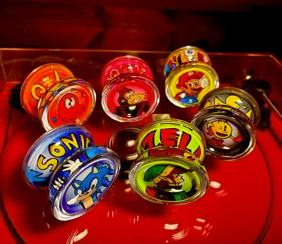 Image of VIDEO GAME Duncan Freehand One Yo-Yos