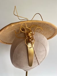 Image 3 of Soft gold saucer headpiece