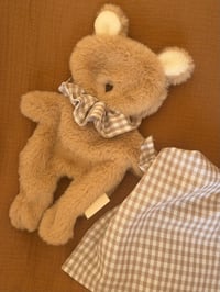 Image 2 of DOUDOU OURS CORPS MOU NEZ BRODÉ