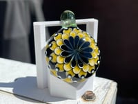 Image 1 of Queen bee