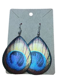 Peacock teardrop