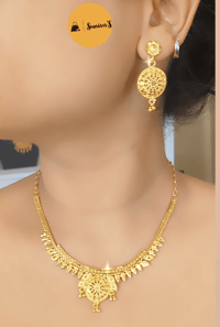 Image 4 of Bipasha_Gold Plated Necklace Set 