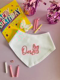 Butterfly one bib 