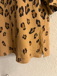 Image 4 of New Medium Isaac Mizrah Top #836*8