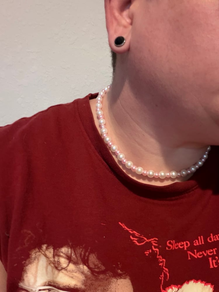 Pearly Choker