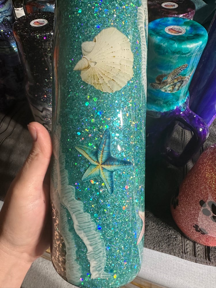 Image of Liz 30oz beach 