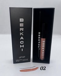 Image 2 of Lip Kit