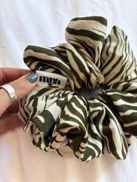 Image 2 of green zebra
