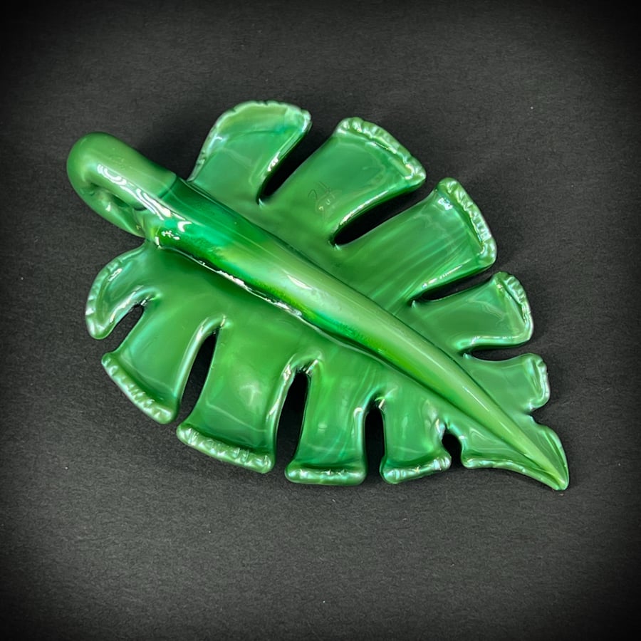 Image of Shiny Green Monstera Leaf Pendant