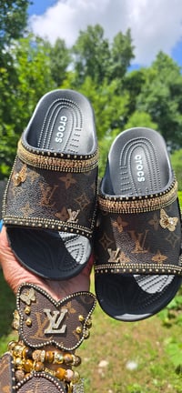 Image 3 of Classic Brown on Black  Slides ONLY
