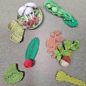 Image of Leaf & Petal Loom Set by Gina B Silkworks - UK