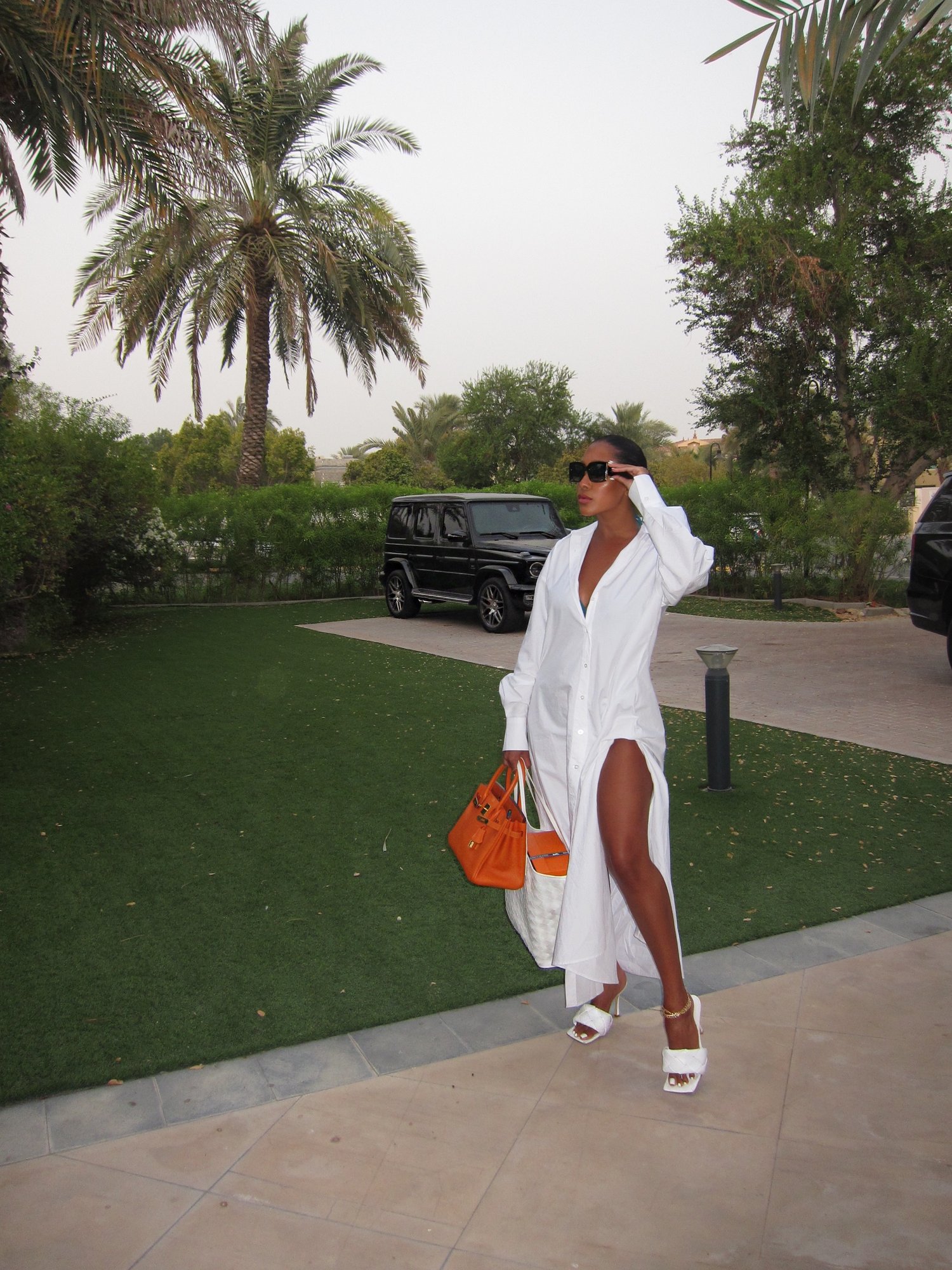 Image of OVERSIZED LONG WHITE SHIRT DRESS WITH SLIT (M)