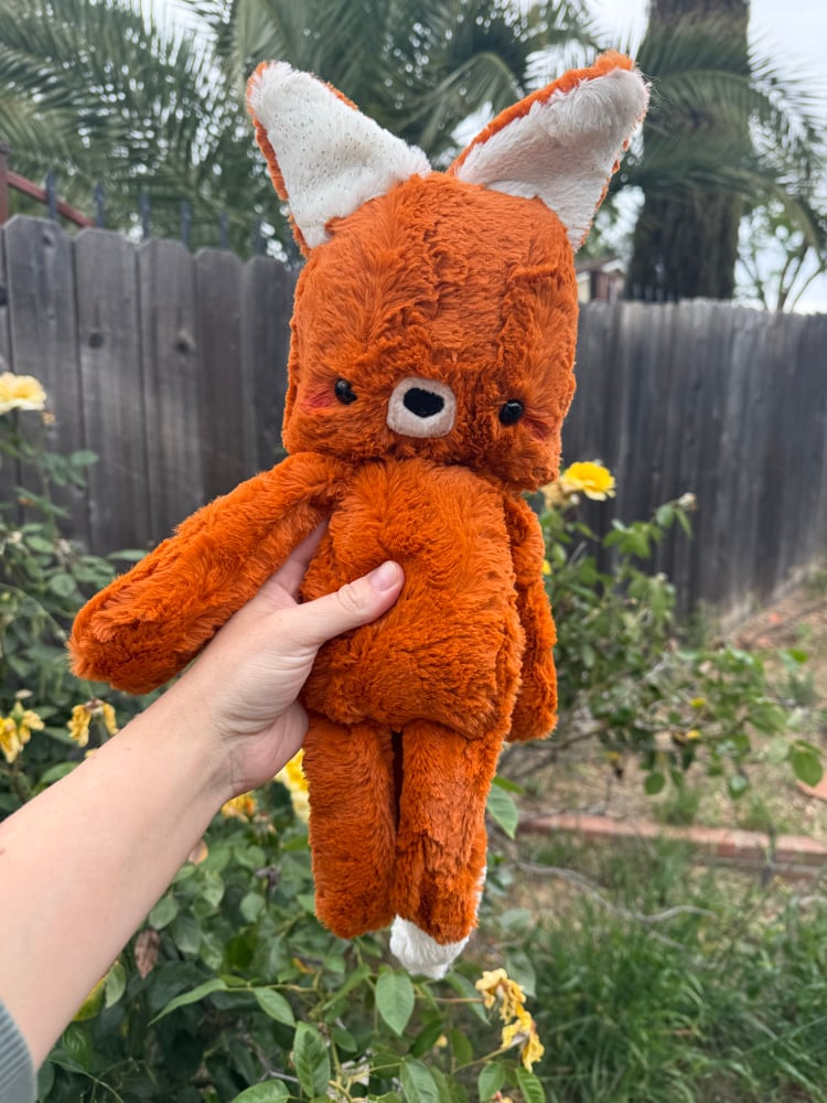 Image of Floppy fox with sparkle