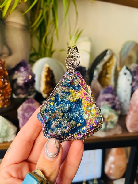Image of Rainbow aura geode necklace 
